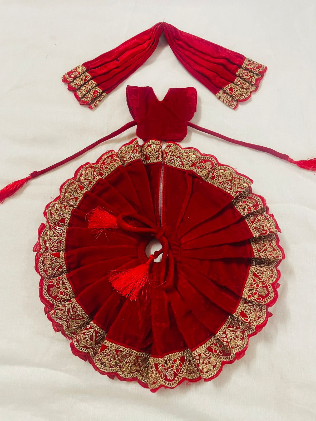 red velvet dress for laddu 